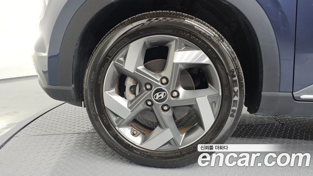 Hyundai Venue 2023 — photo 5
