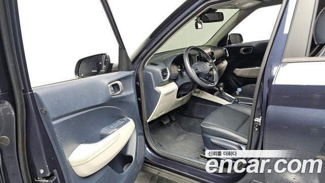 Hyundai Venue 2023 — photo 10
