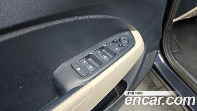 Hyundai Venue 2023 — photo 20