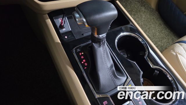 Kia Canival 2020 — photo 12