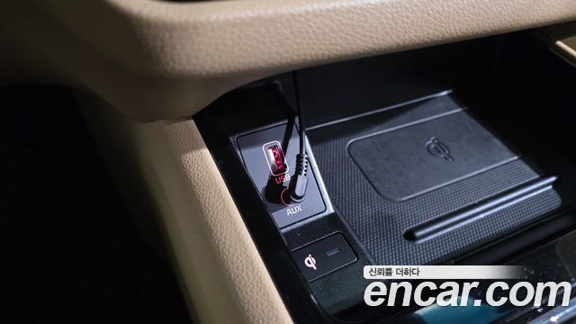 Kia Canival 2020 — photo 17