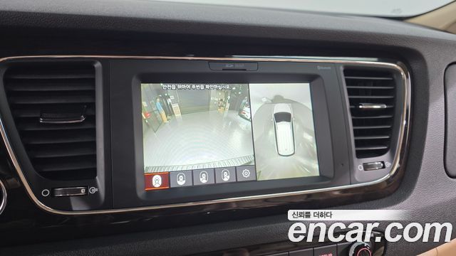 Kia Canival 2020 — photo 20
