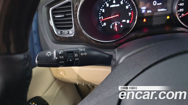 Kia Canival 2020 — photo 24