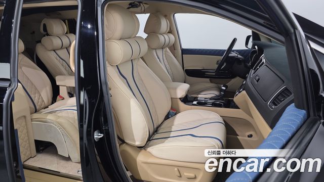 Kia Canival 2020 — photo 25