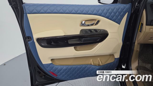 Kia Canival 2020 — photo 14