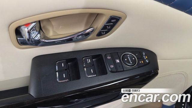 Kia Canival 2020 — photo 35