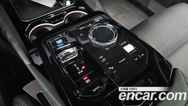 BMW i5 2024 — photo 12