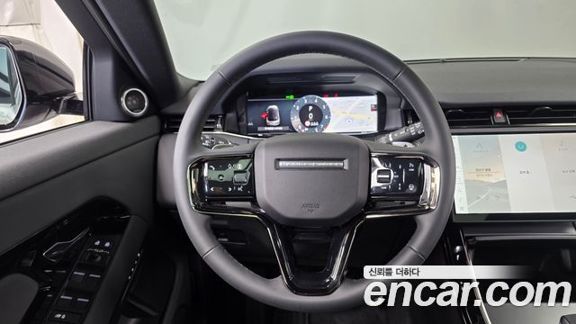 Land Rover Range Rover Evoque 2025 — photo 18