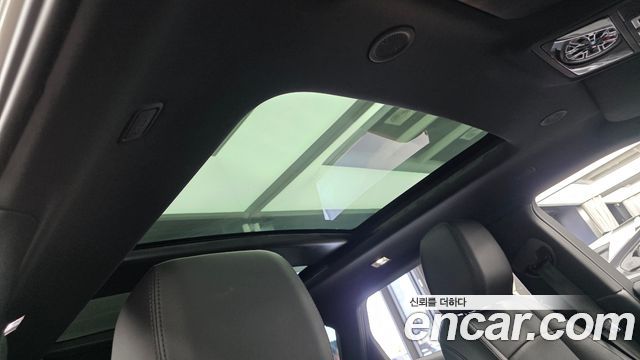 Land Rover Range Rover Evoque 2025 — photo 22