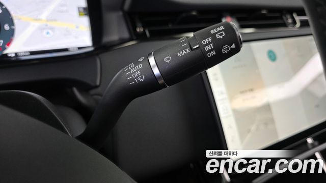 Land Rover Range Rover Evoque 2025 — photo 23