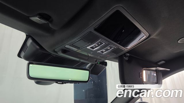 Land Rover Range Rover Evoque 2025 — photo 29