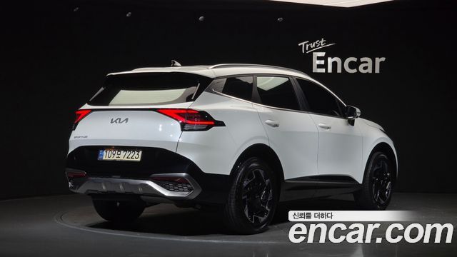 Kia Sportage 2022 — photo 2