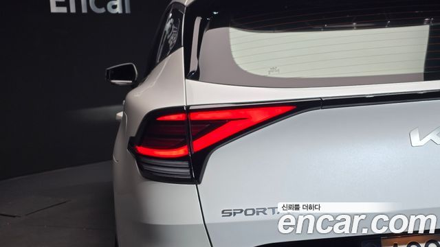 Kia Sportage 2022 — photo 9