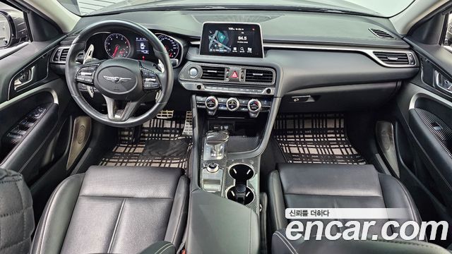Genesis G70 2018 — photo 10