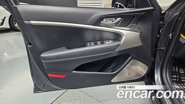 Genesis G70 2018 — photo 14