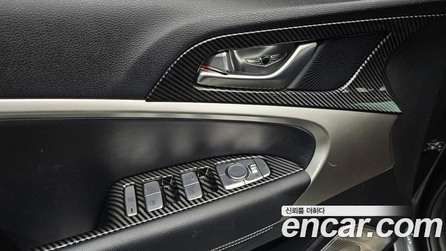 Genesis G70 2018 — photo 30