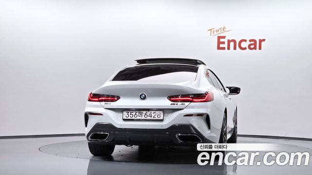 BMW 8-Series 2024 — photo 4