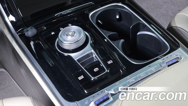 Kia Canival 2022 — photo 9
