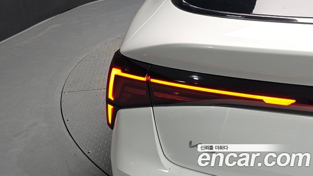Kia K5 2024 — photo 9