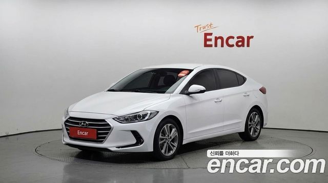 Hyundai AVANTE 2017 — photo 1