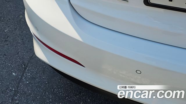 Hyundai AVANTE 2017 — photo 33