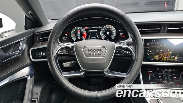 Audi A7 2021 — photo 18