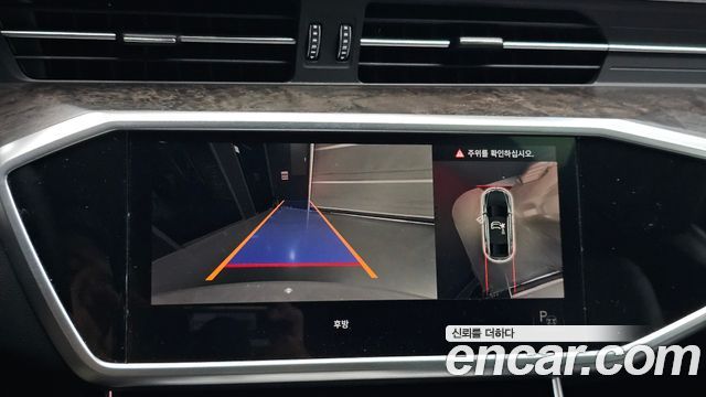 Audi A7 2021 — photo 20