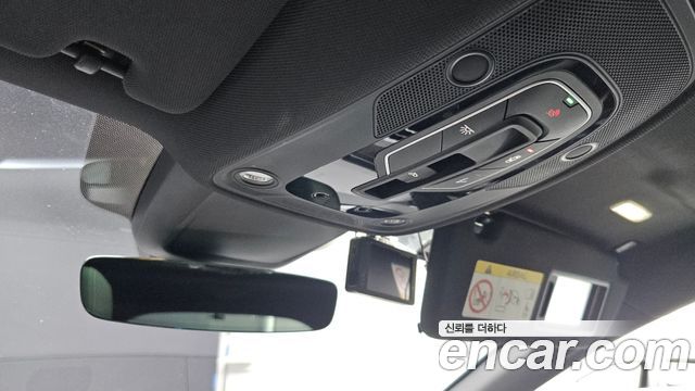 Audi A7 2021 — photo 24