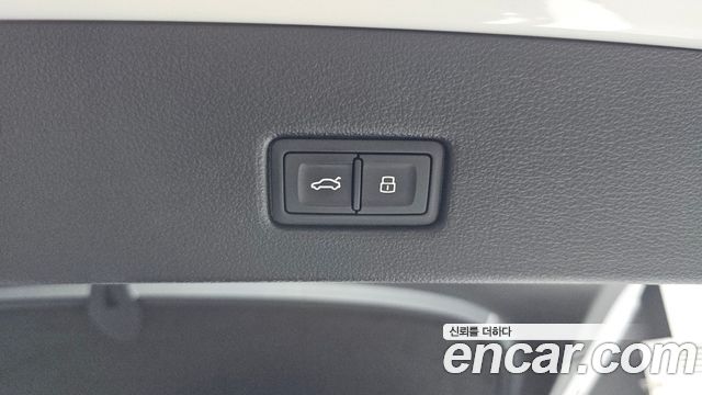 Audi A7 2021 — photo 34