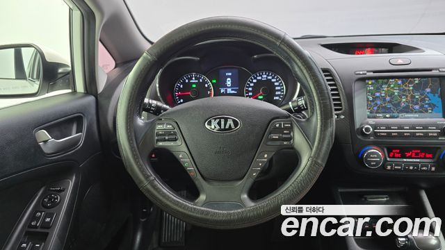 Kia K3 2015 — photo 19