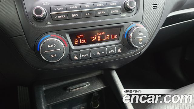 Kia K3 2015 — photo 28