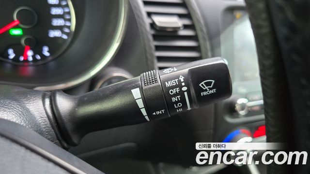 Kia K3 2015 — photo 29