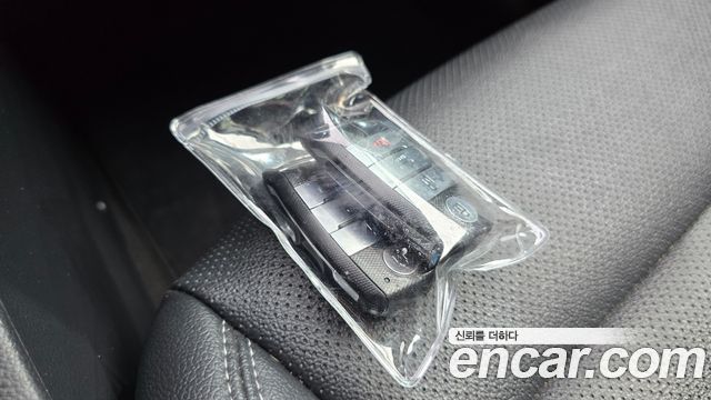 Kia K3 2015 — photo 30