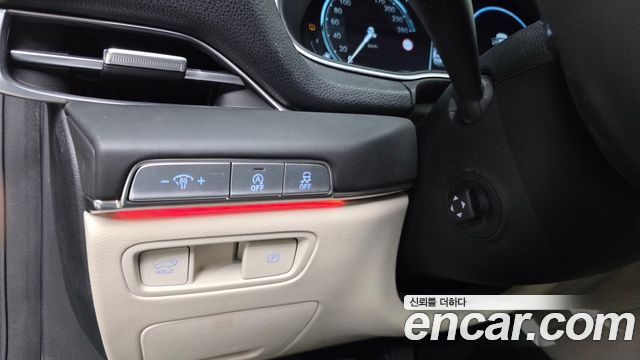 Genesis GV80 2023 — photo 13