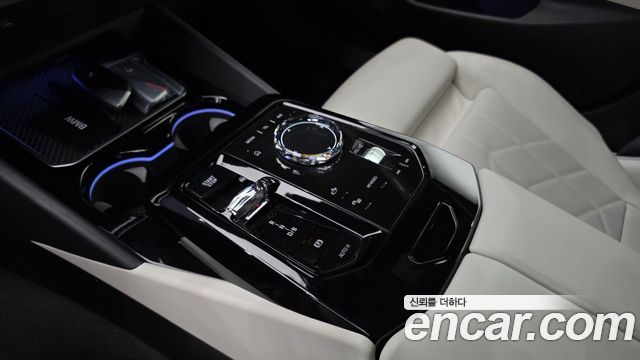 BMW i5 2025 — photo 12