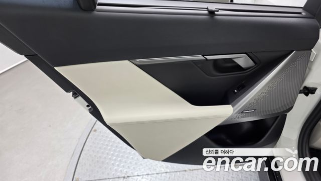BMW i5 2025 — photo 15