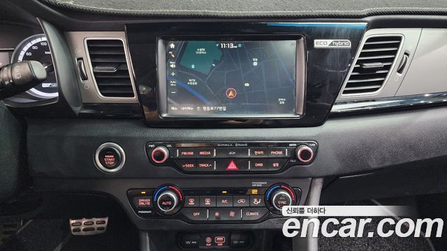 Kia Niro 2017 — photo 19