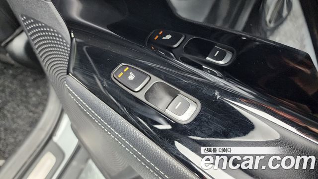 Kia Niro 2017 — photo 29