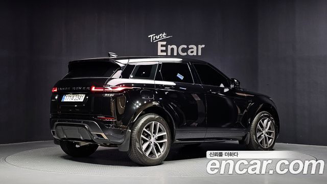 Land Rover Range Rover Evoque 2025 — photo 2