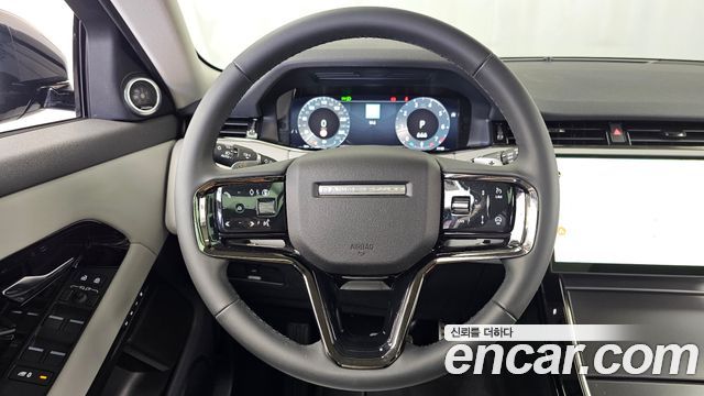 Land Rover Range Rover Evoque 2025 — photo 19