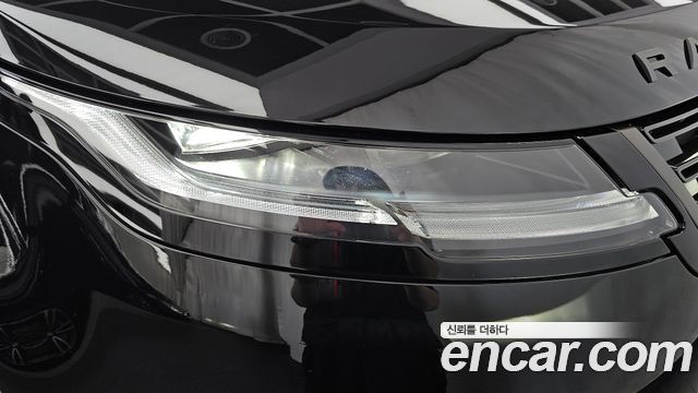 Land Rover Range Rover Evoque 2025 — photo 8