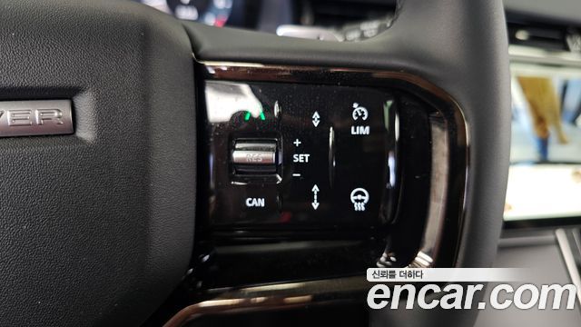 Land Rover Range Rover Evoque 2025 — photo 32