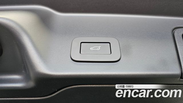 Land Rover Range Rover Evoque 2025 — photo 34