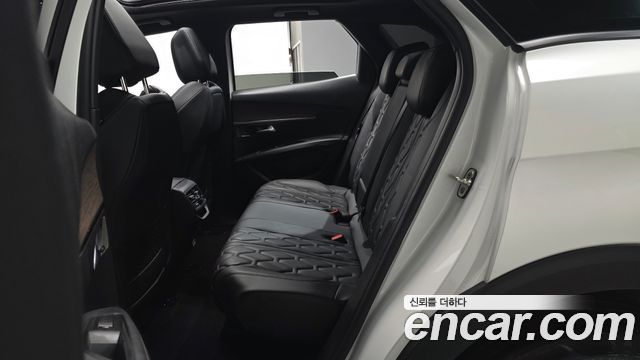 Peugeot 3008 2023 — photo 18