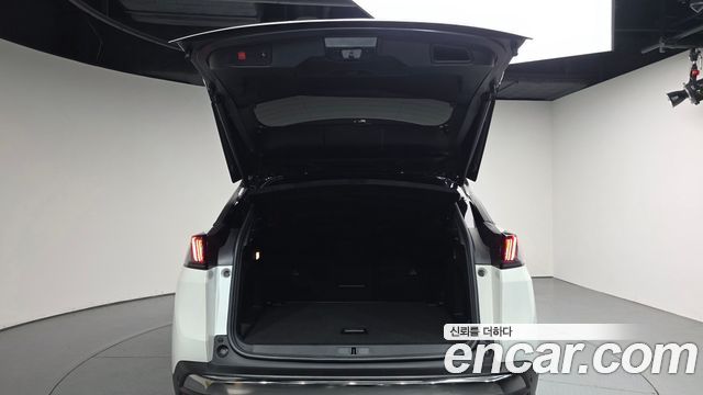 Peugeot 3008 2023 — photo 26