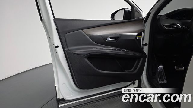 Peugeot 3008 2023 — photo 14