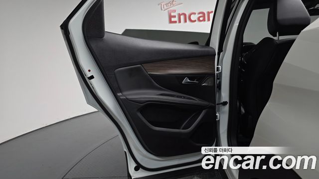 Peugeot 3008 2023 — photo 15