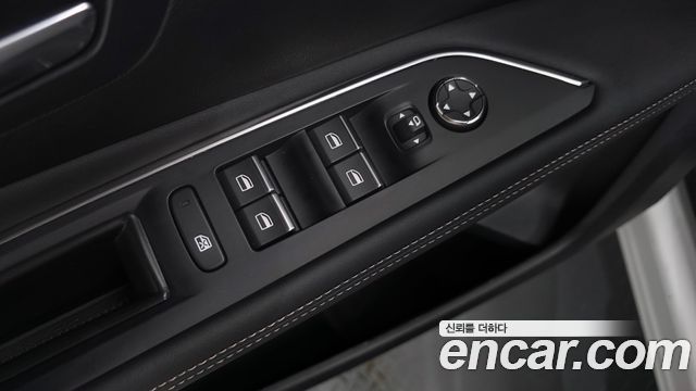 Peugeot 3008 2023 — photo 32