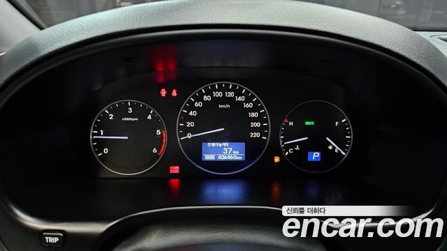 Hyundai Starex 2019 — photo 8