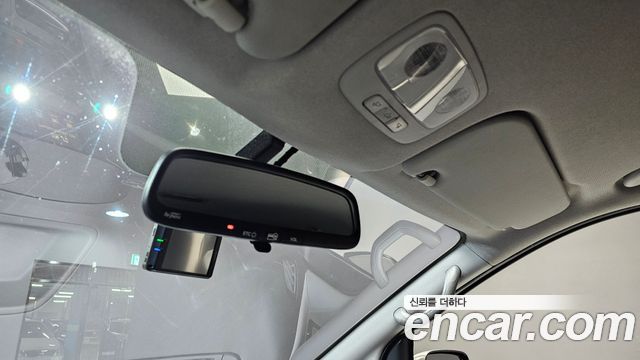 Hyundai Starex 2019 — photo 19